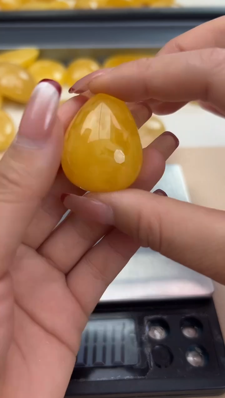 【闪购商品】琥珀裸石未镶嵌蜜蜡吊坠