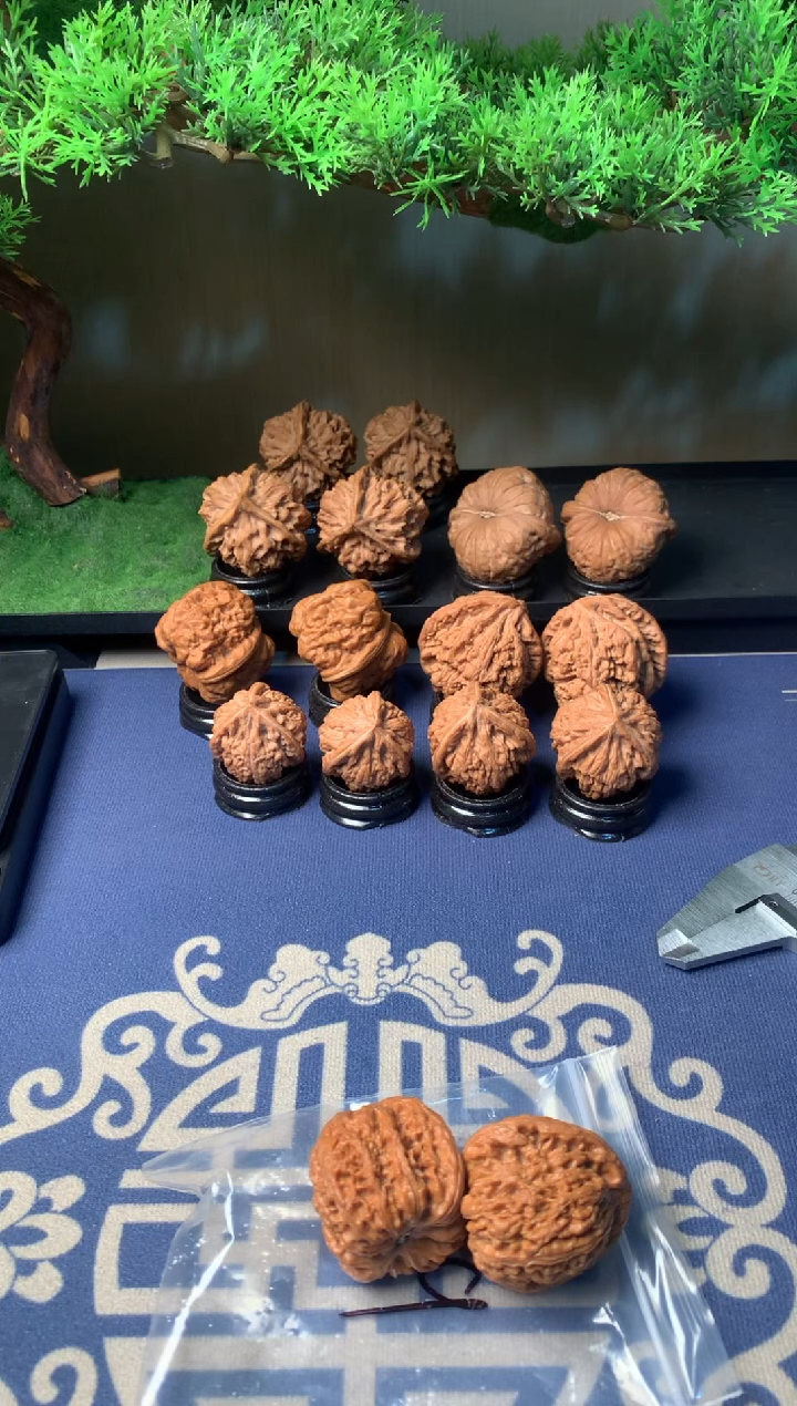 【闪购商品】文玩核桃吊坠39南疆石
