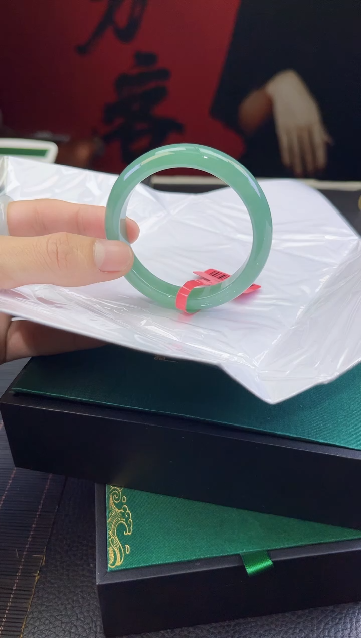 【闪购商品】翡翠手镯未镶嵌翡翠手镯
