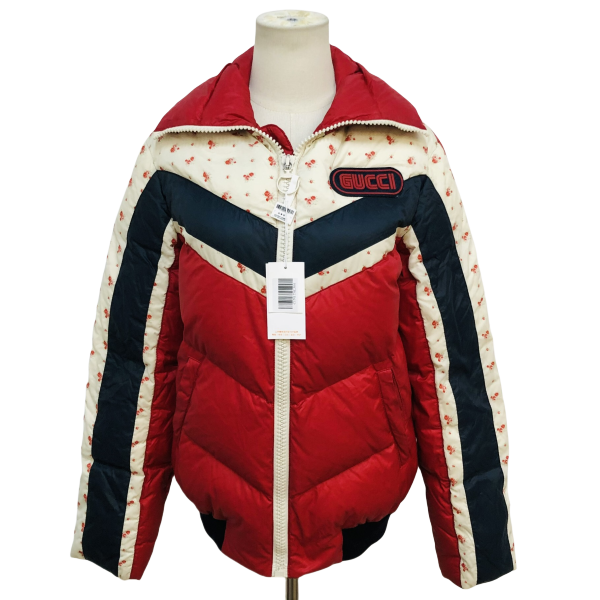 妃鱼/古驰/锦纶/羽绒服/95新/琳一一四