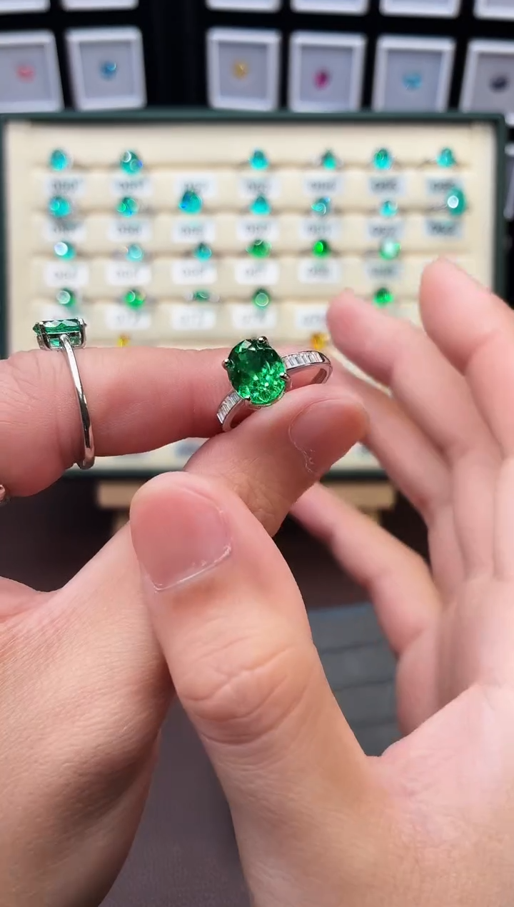 无925银轻奢沙弗莱色女神戒