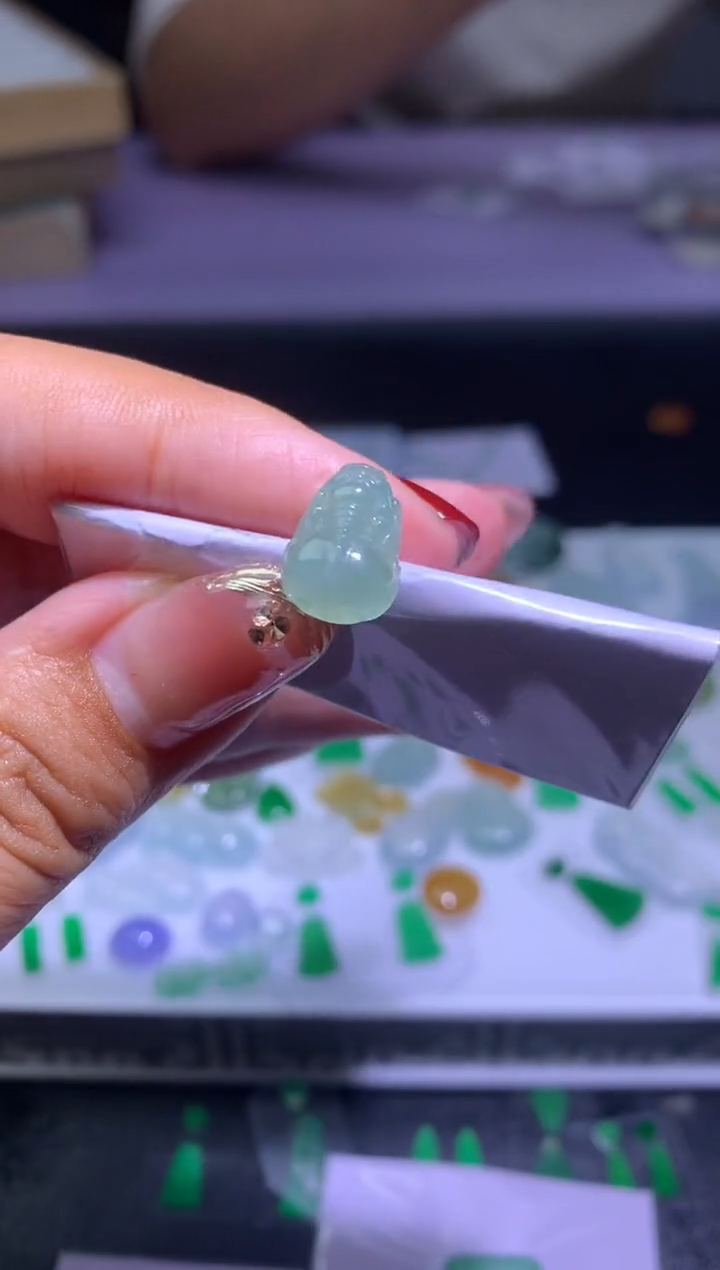 【闪购商品】定制翡翠未镶嵌毛货