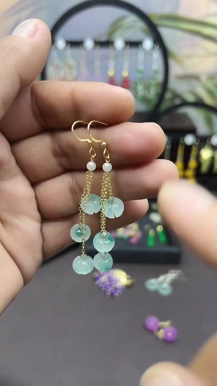 未镶嵌石英质玉（天山翠）耳饰315