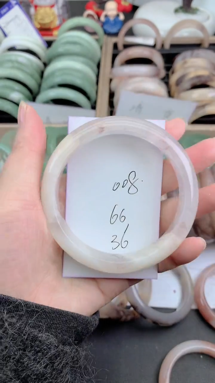 未镶嵌手镯石英质玉008