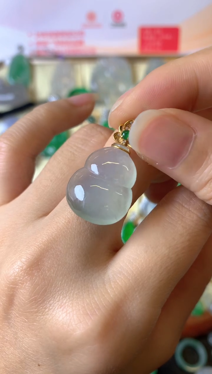 【闪购商品】翡翠颈饰18K金镶嵌成品吊坠