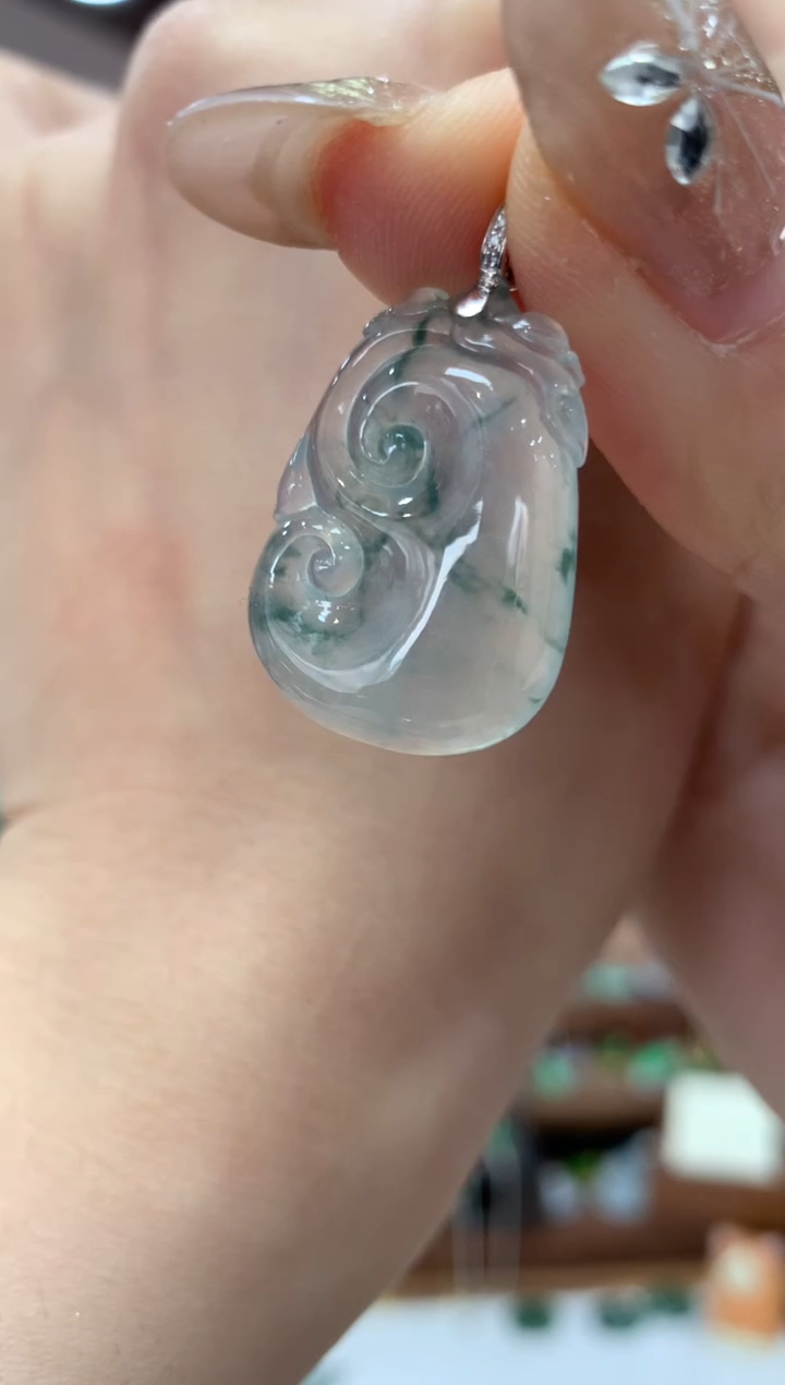 【闪购商品】翡翠吊坠(不含链)18K金镶嵌如意