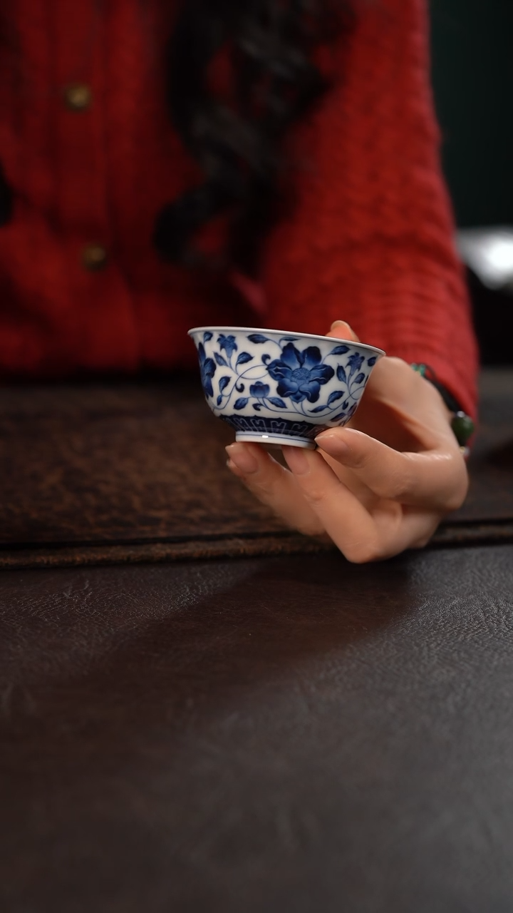 【闪购商品】杯洪印慕明缠枝石榴花撇口杯