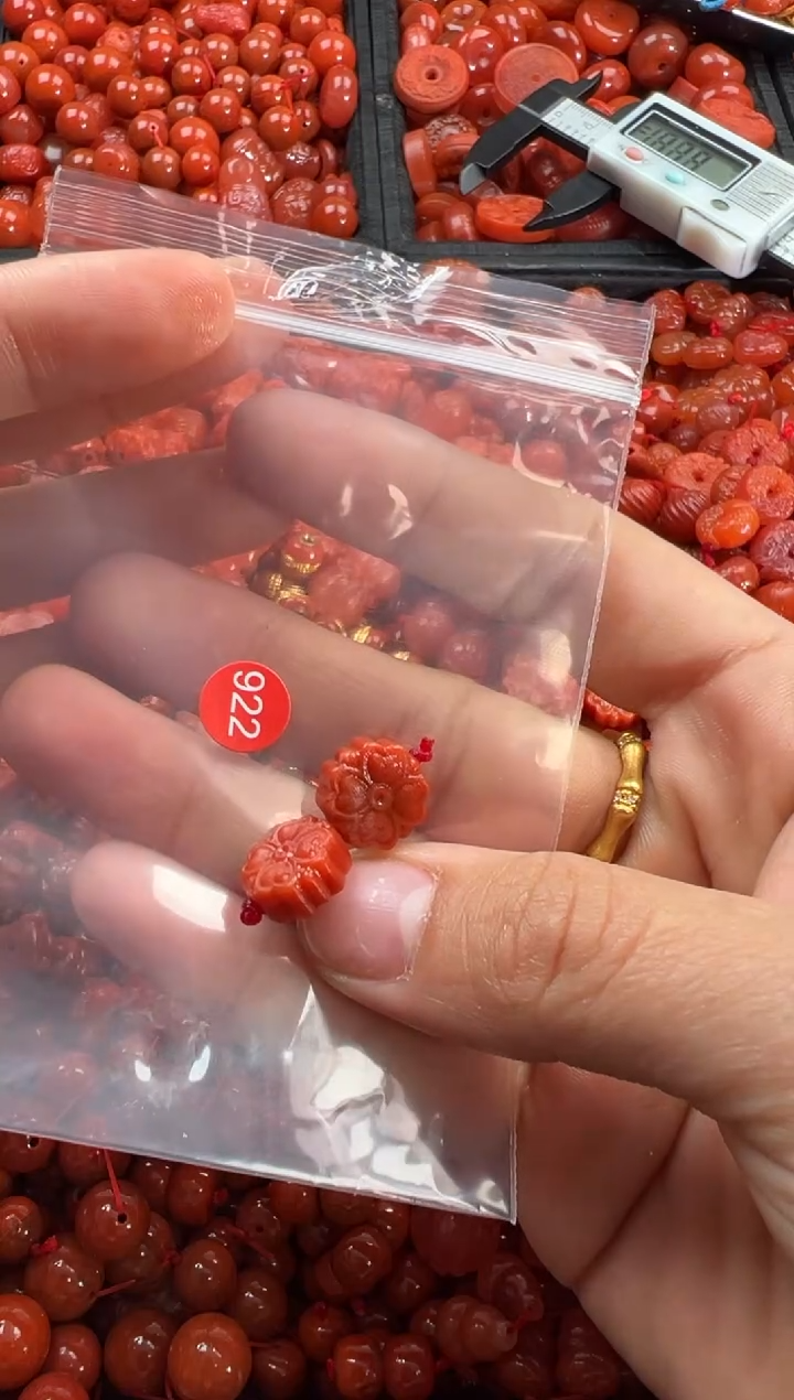 【闪购商品】南红玛瑙颈饰未镶嵌1