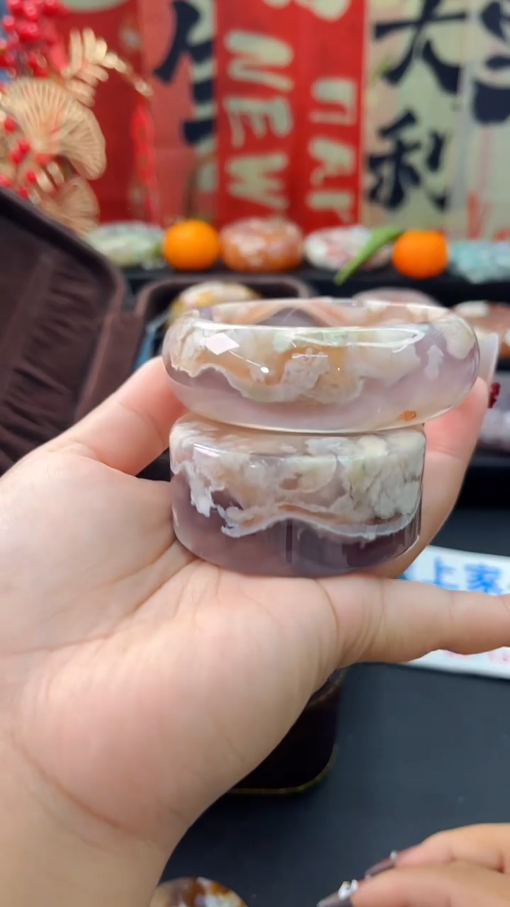 【闪购商品】石英质玉手镯未镶嵌赠送镯心（61圈口）