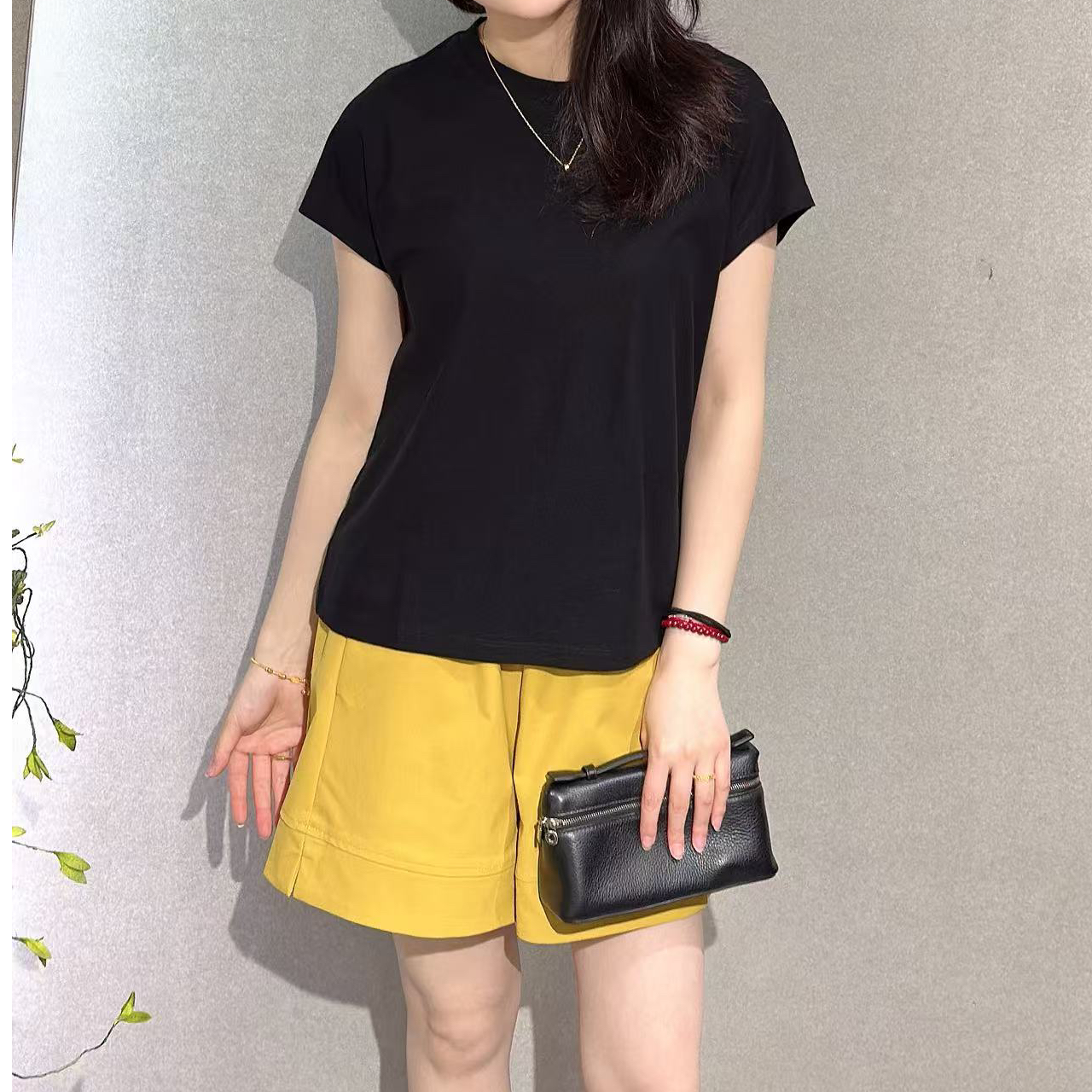 2025宇姐精选5350时尚百搭时尚显瘦短裤