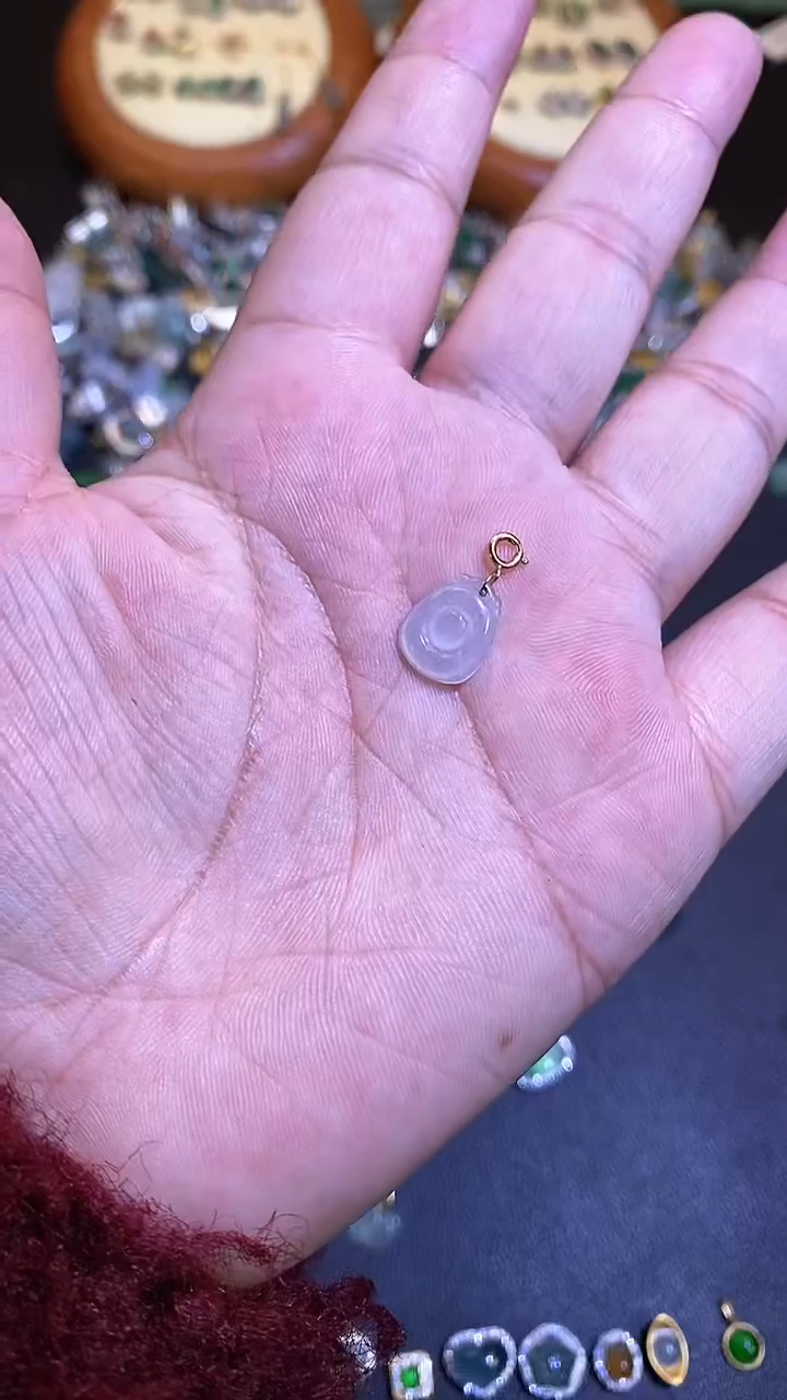 【闪购商品】翡翠吊坠(不含链)18K金镶嵌1