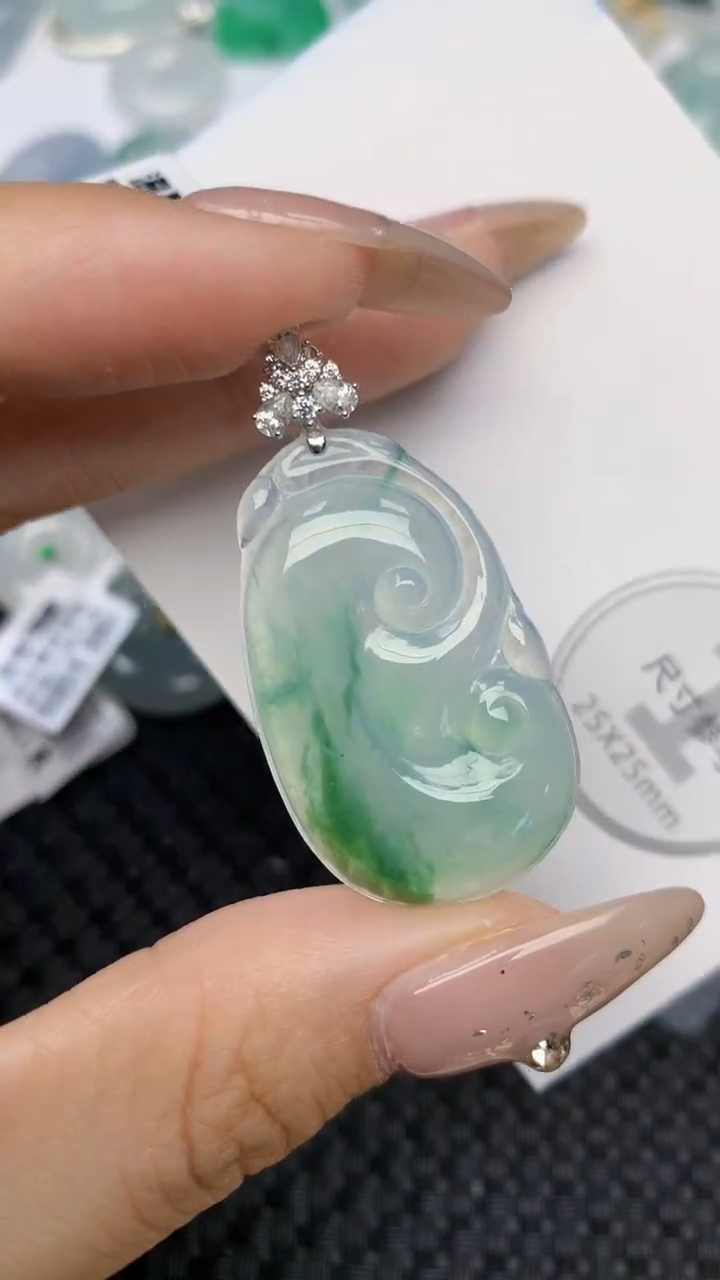 颈饰18K金镶嵌翡翠天然缅甸翡翠a货百元以上9元证书费自理