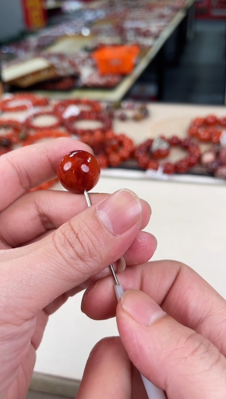 未镶嵌瓦西单珠18+南红玛瑙是**呀（多样式发其一）