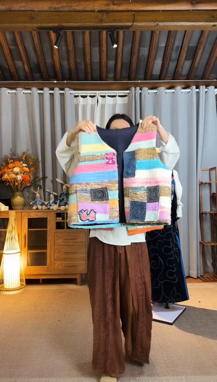 【闪购商品】设计师款七彩古布马甲