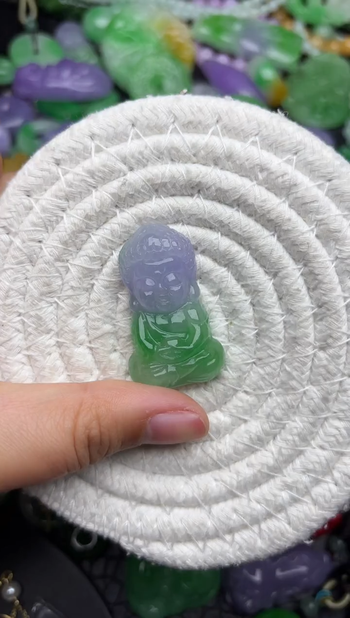 颈饰未镶嵌翡翠缅甸翡翠吊坠