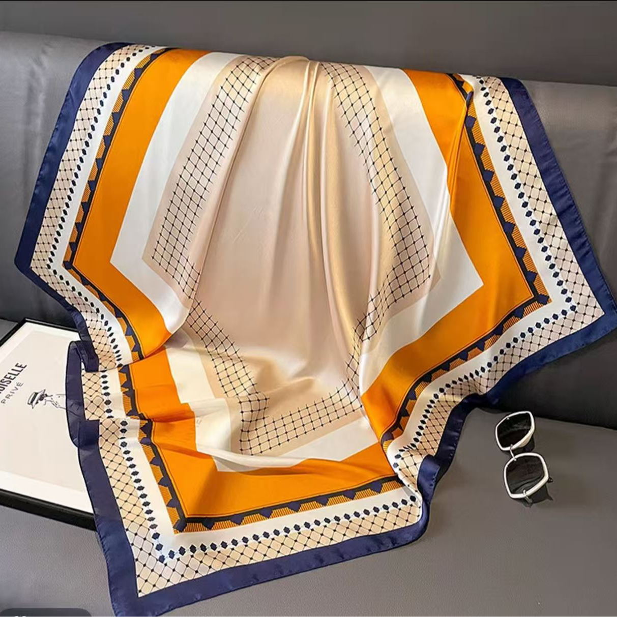 A106 橘米边框 围巾 90*90左右