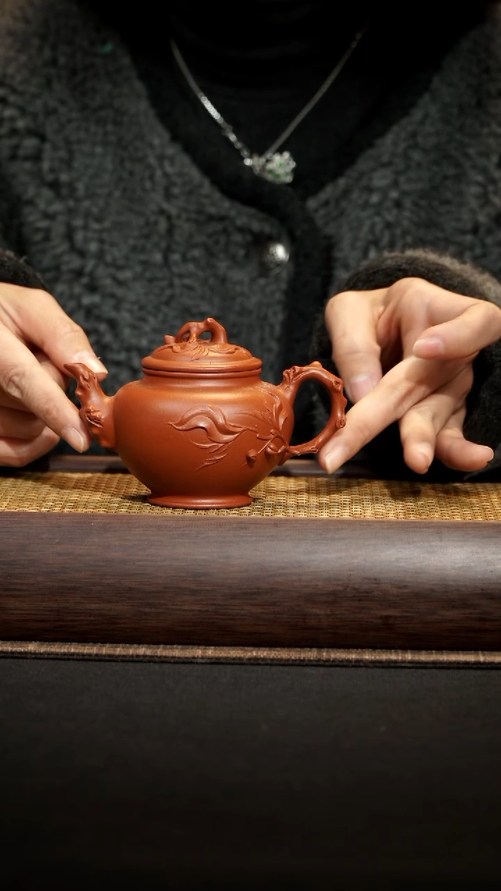 【闪购商品】紫砂茶盘朱泥桃报春130毫升