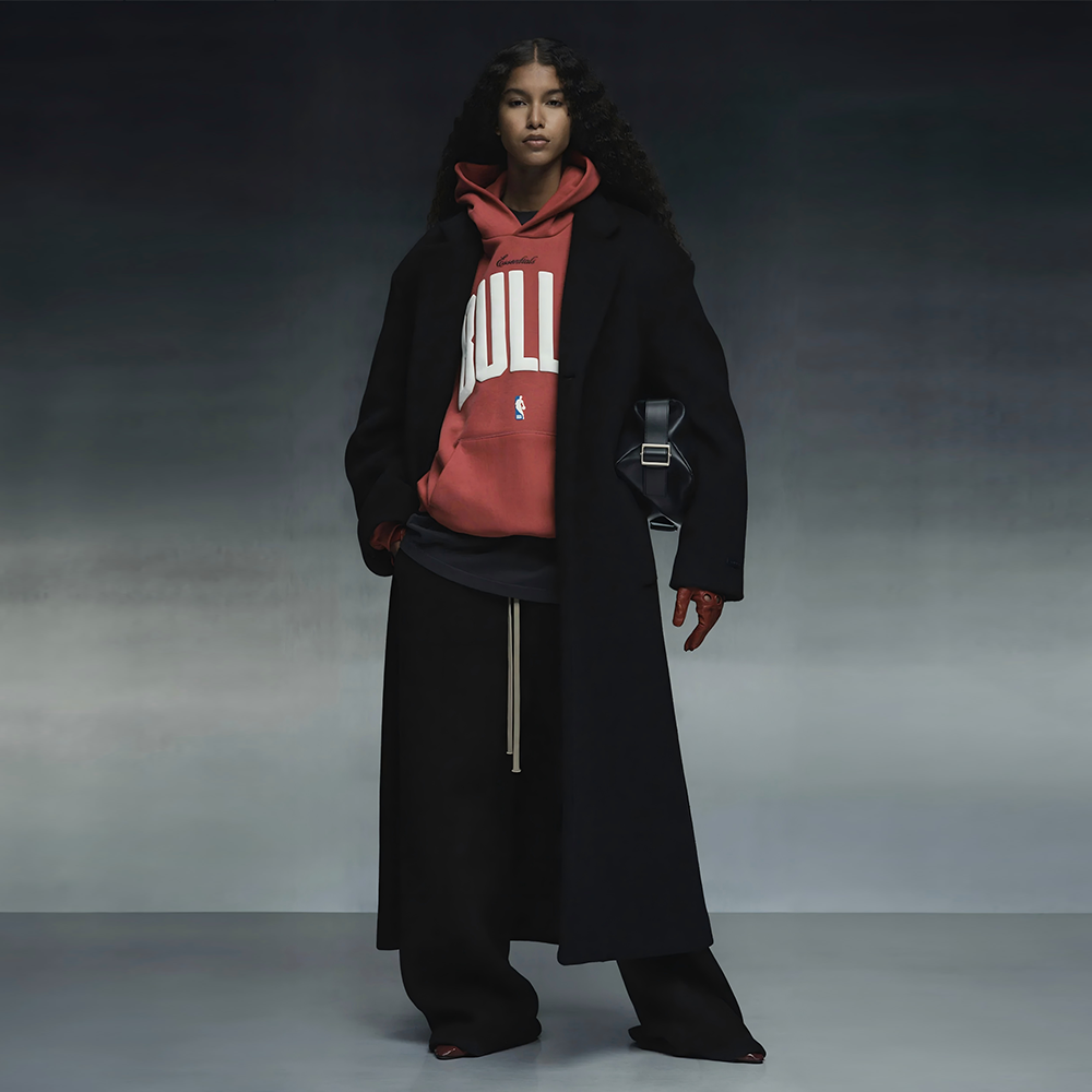 ESSENTIALS FEAR OF GOD NBA Winter BULLS联名90'S连帽卫衣