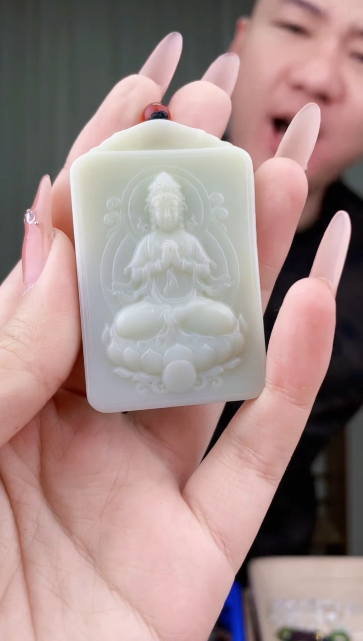 和田玉未镶嵌挂件拍一发一，多样性发货！