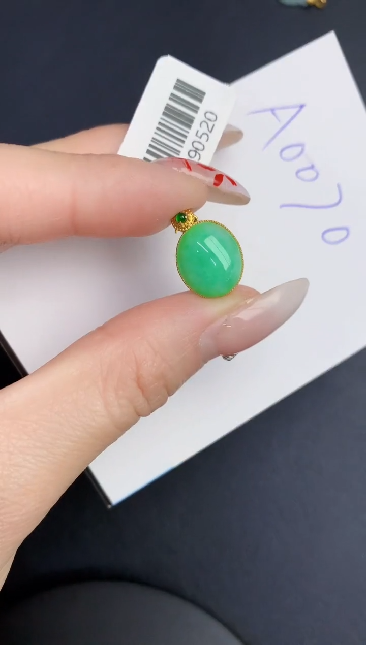【闪购商品】翡翠颈饰18K金镶嵌0000000000