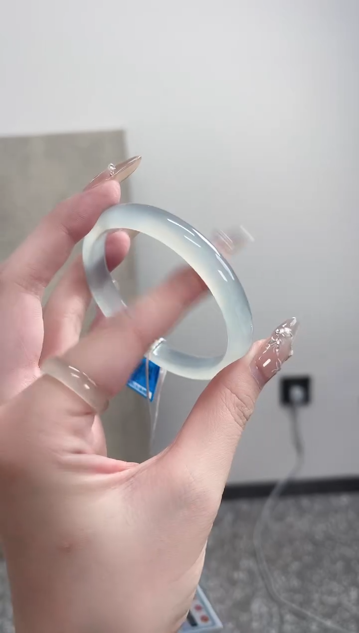 【闪购商品】玛瑙/玉髓手镯未镶嵌60圈