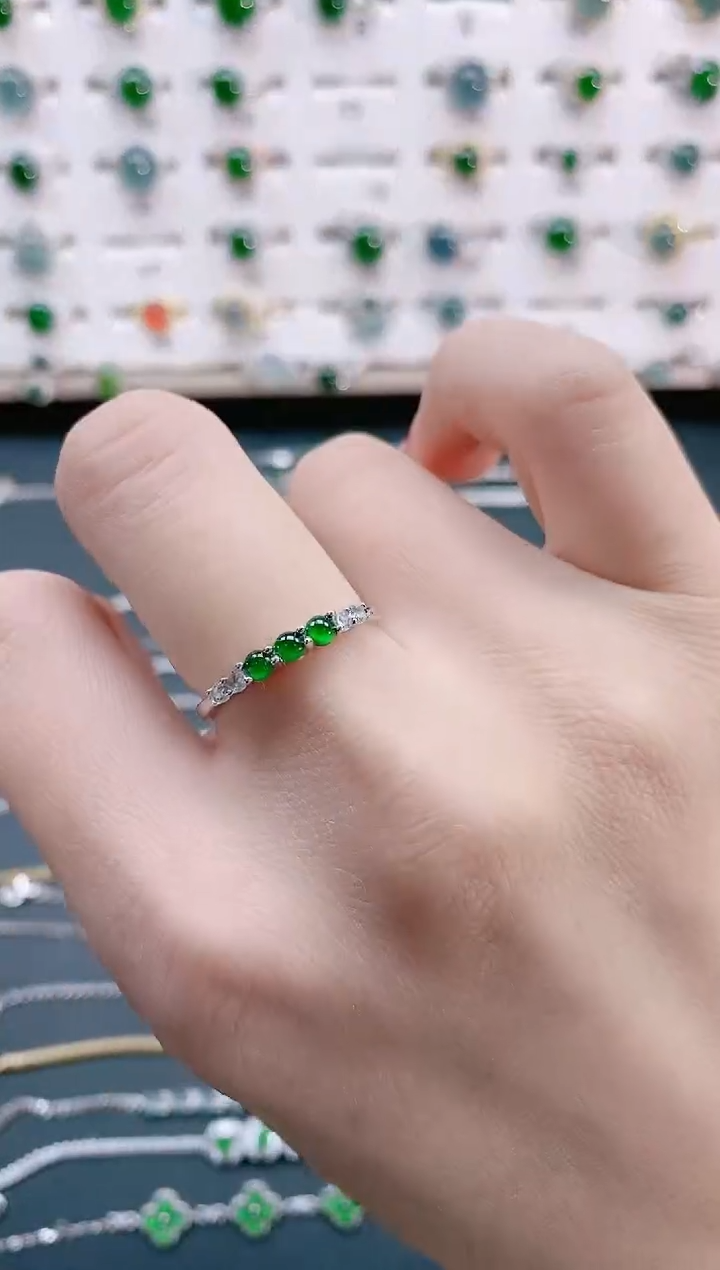 【闪购商品】翡翠戒指银S925镶嵌天然翡翠