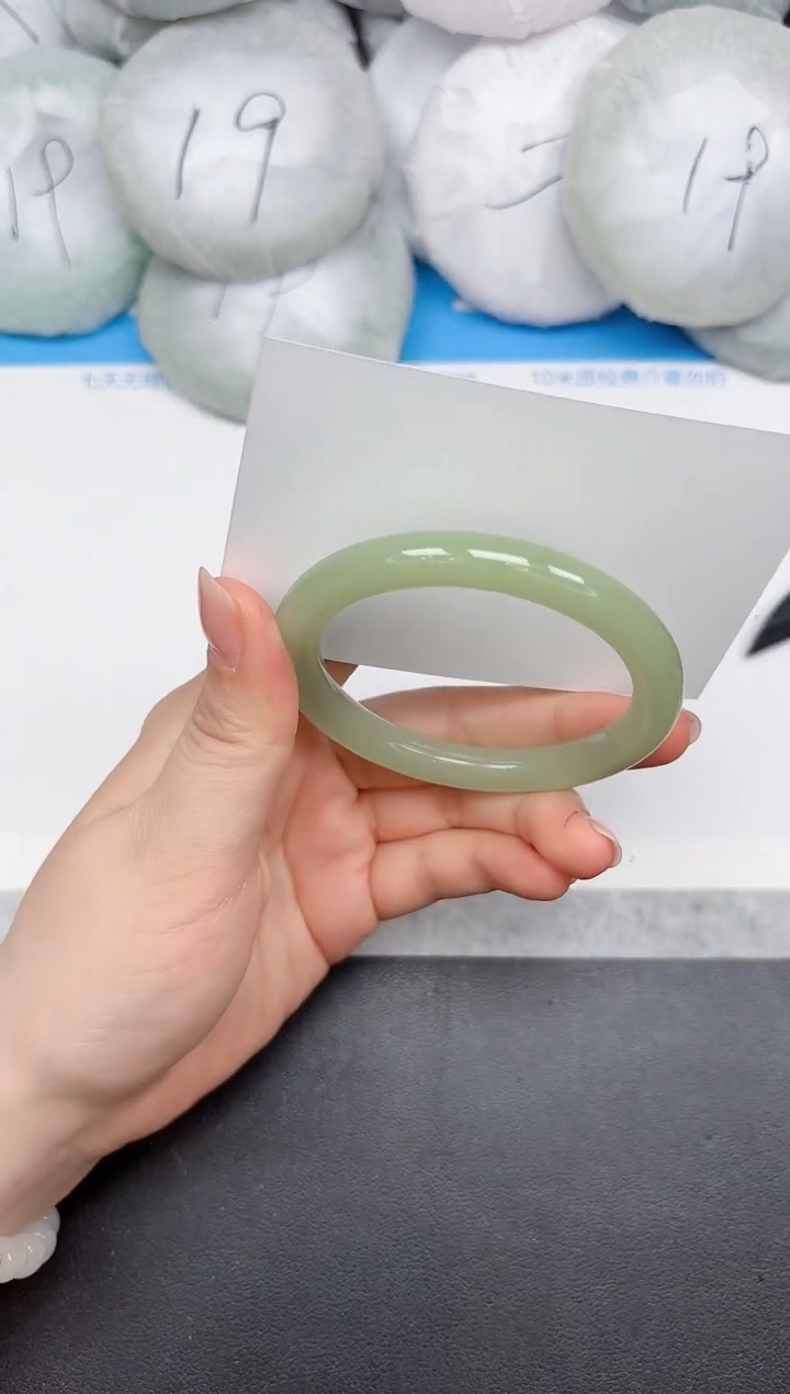 未镶嵌手镯石英质玉A179/54.2