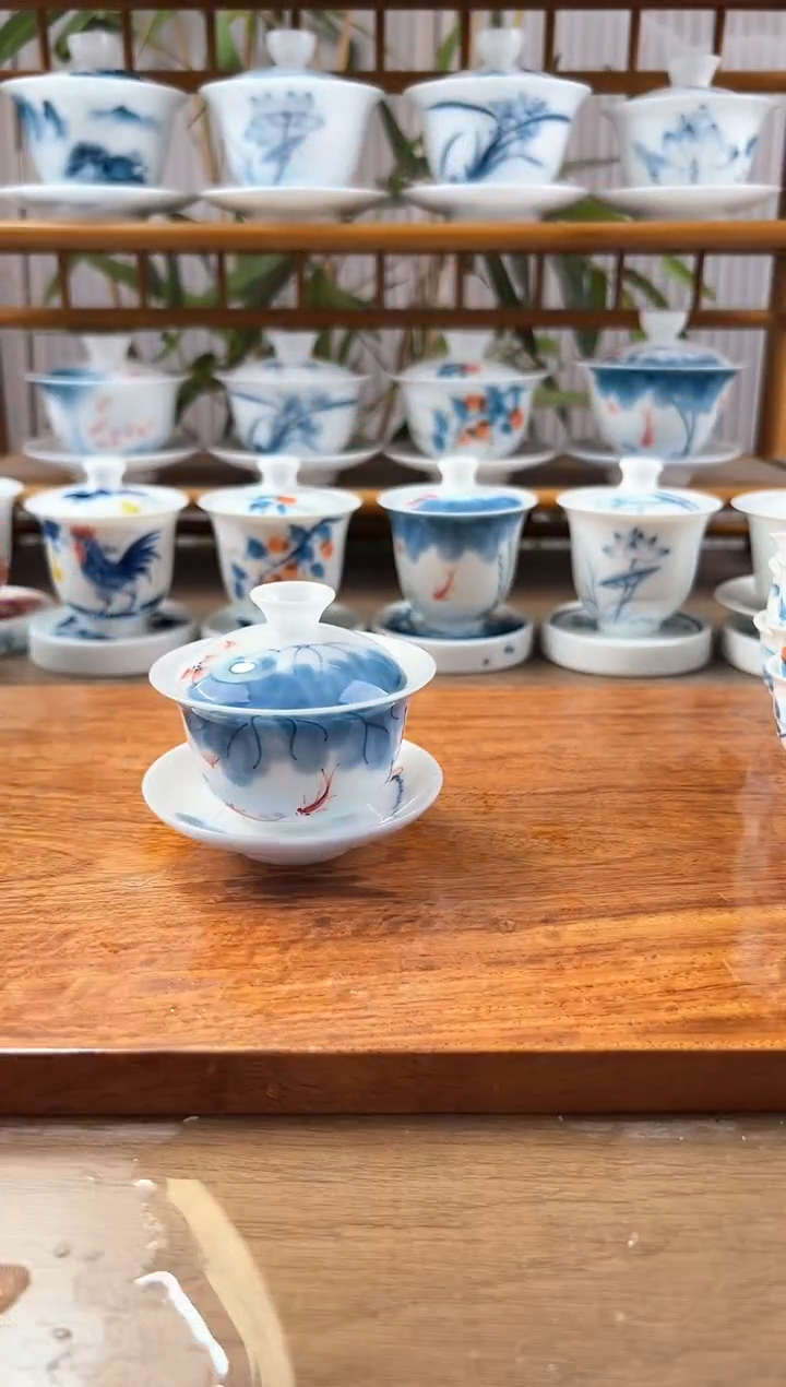 微瑕高冰线条莲80ml三才盖碗