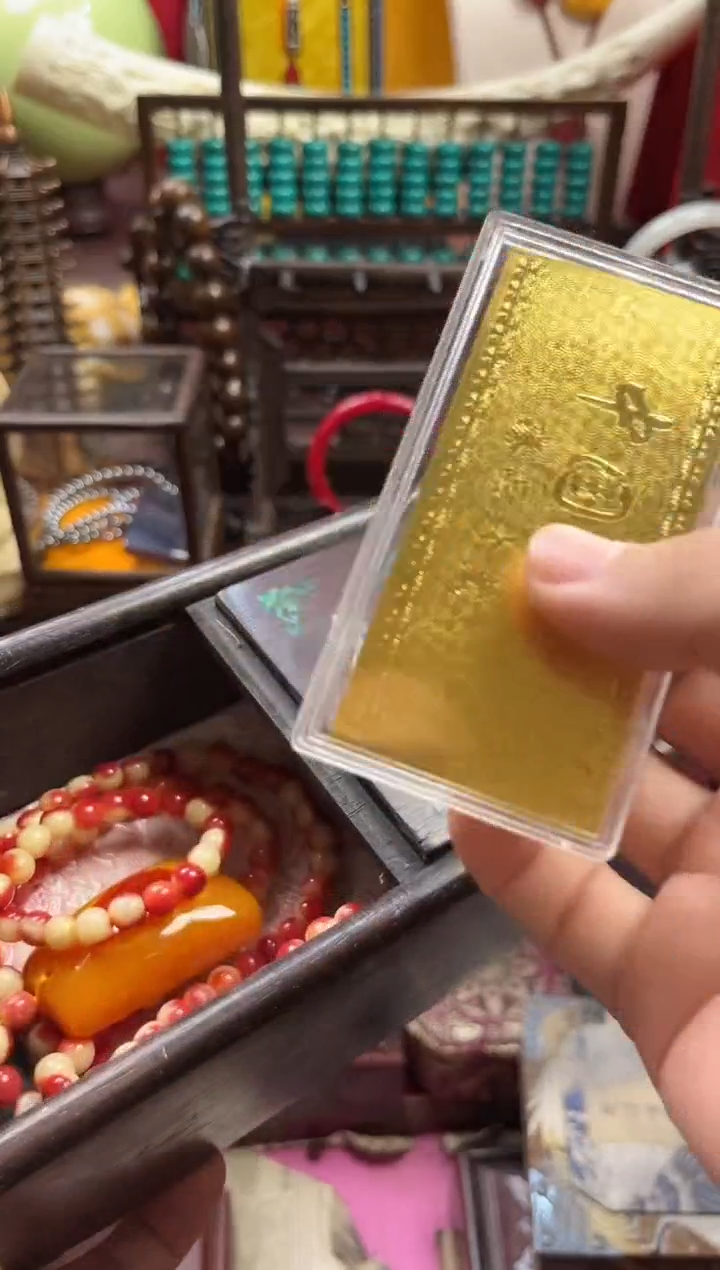 一一一一一一红黄吊坠+++黄