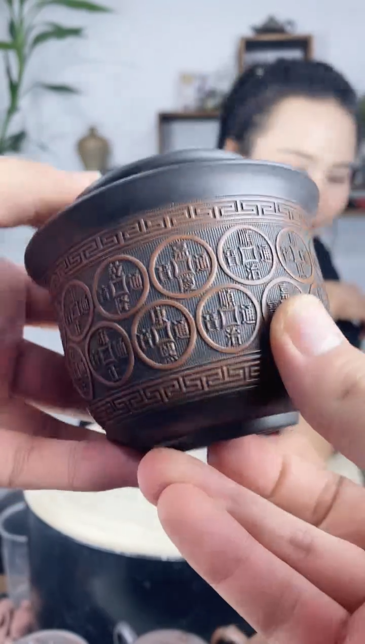 【闪购商品】壶 瑕疵手抓壶《建水紫陶》530