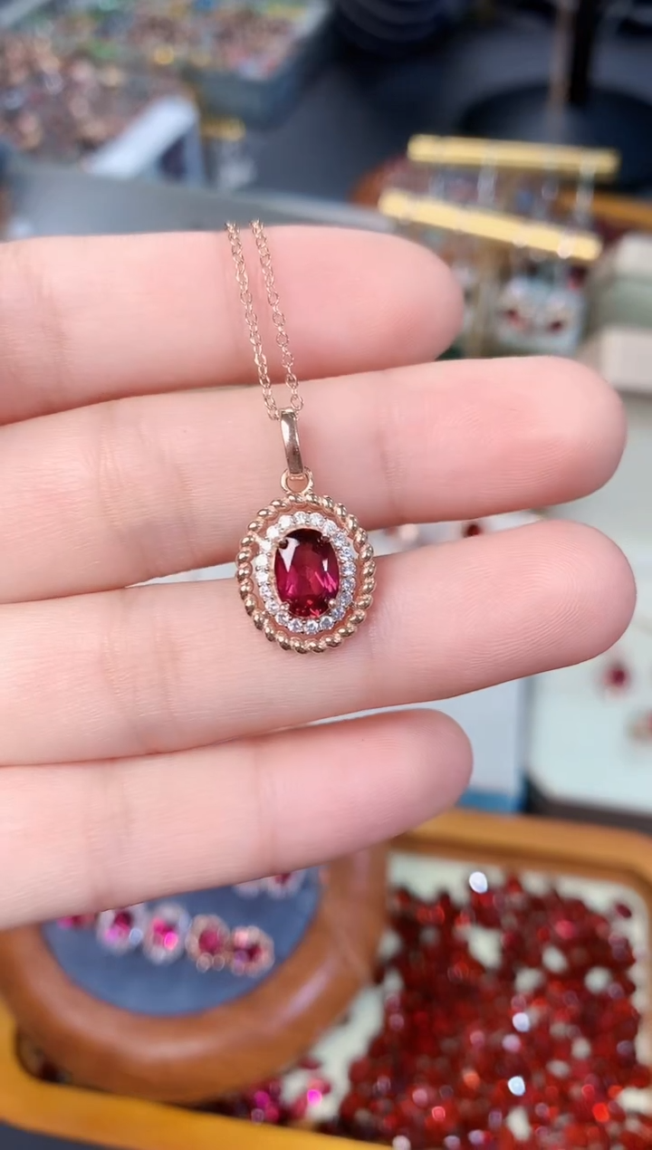 【闪购商品】石榴石吊坠银S925镶嵌天然镁铝