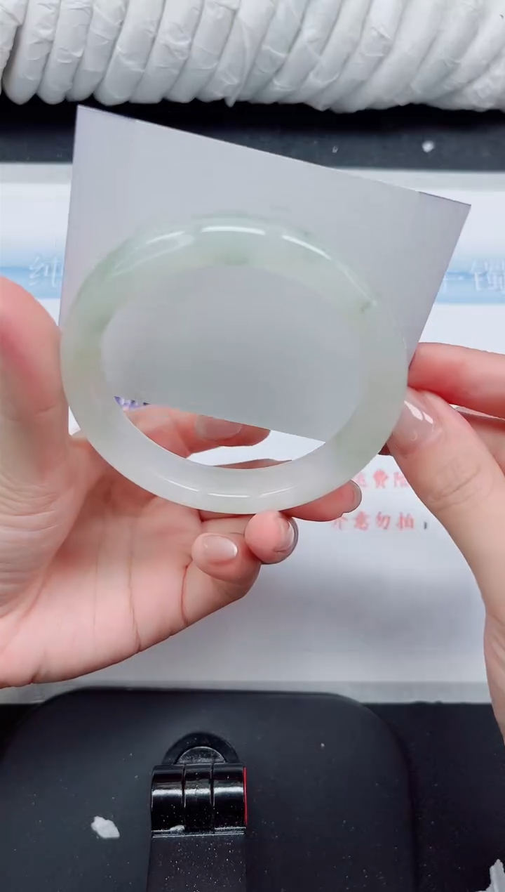 【闪购商品】石英质玉手镯未镶嵌391#59.7
