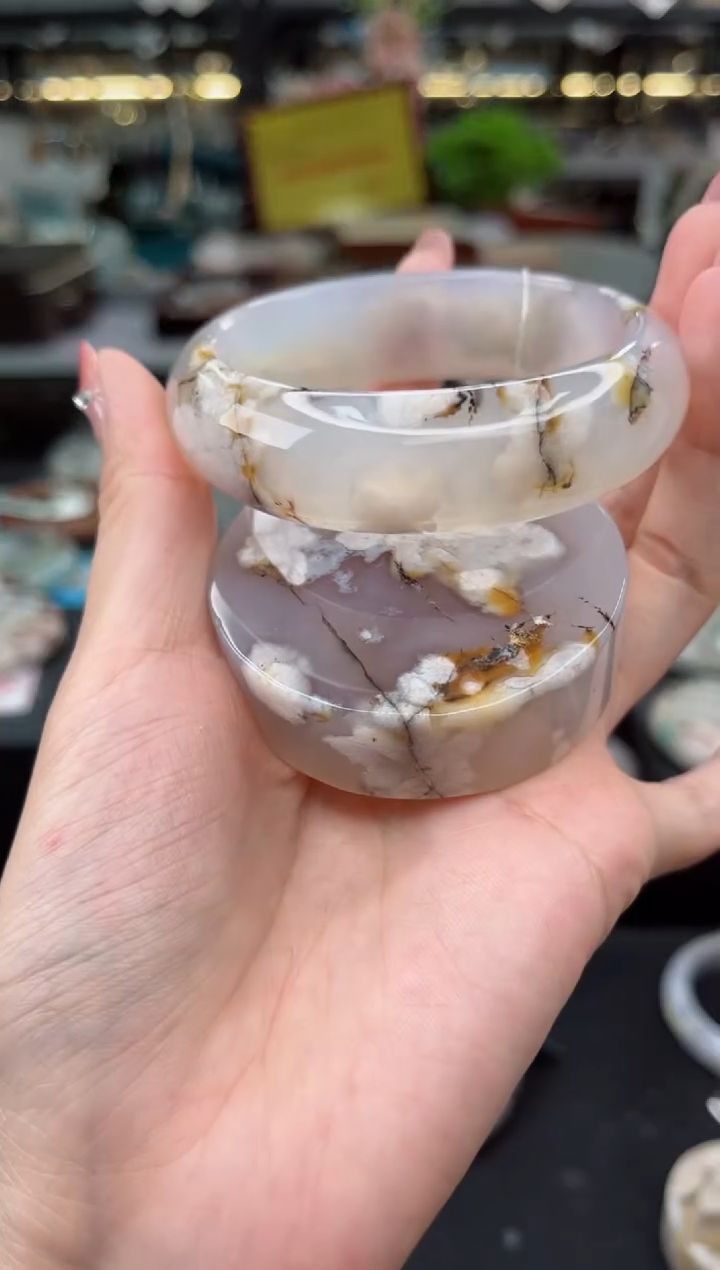 【闪购商品】石英质玉手镯未镶嵌58圈口（赠品镯心）6681063