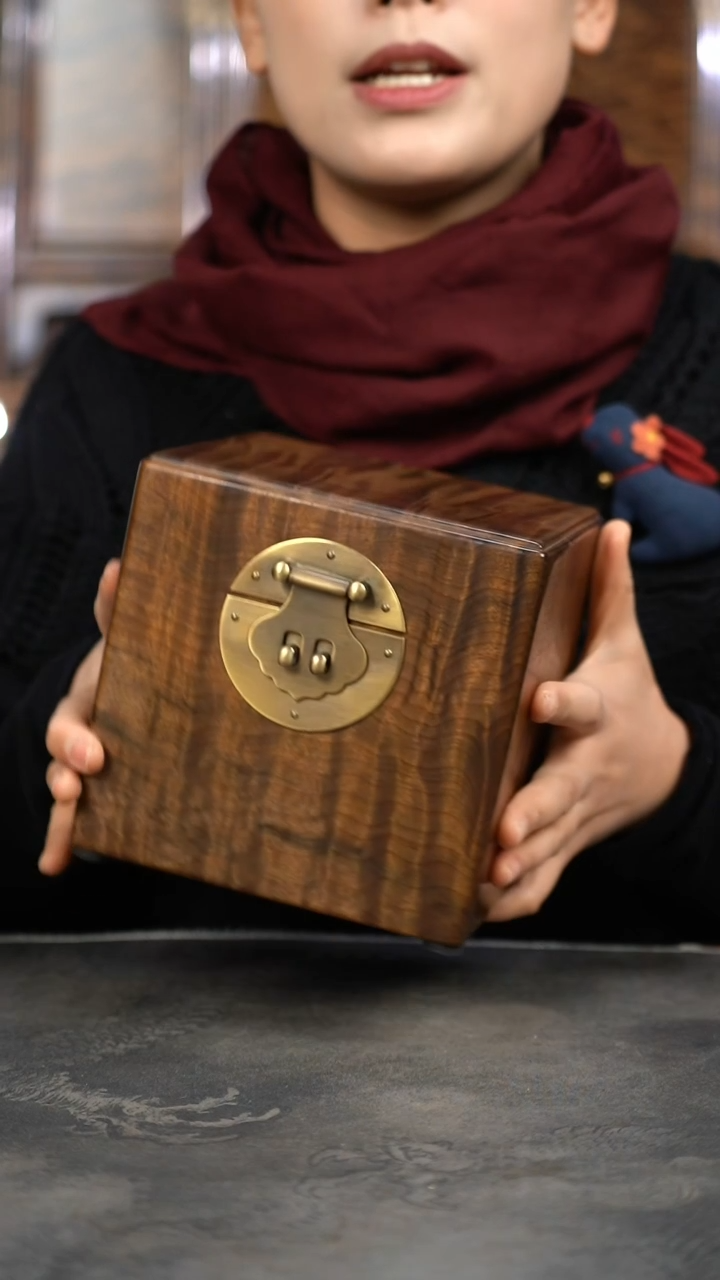 【闪购商品】金丝楠木艺黄料满花经管部一木一器收纳盒3