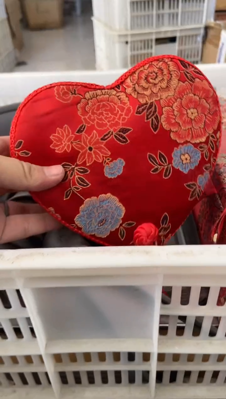 杯子瓷无运费险有瑕疵的摄影的产品有使用过的痕迹有点脏介意勿拍