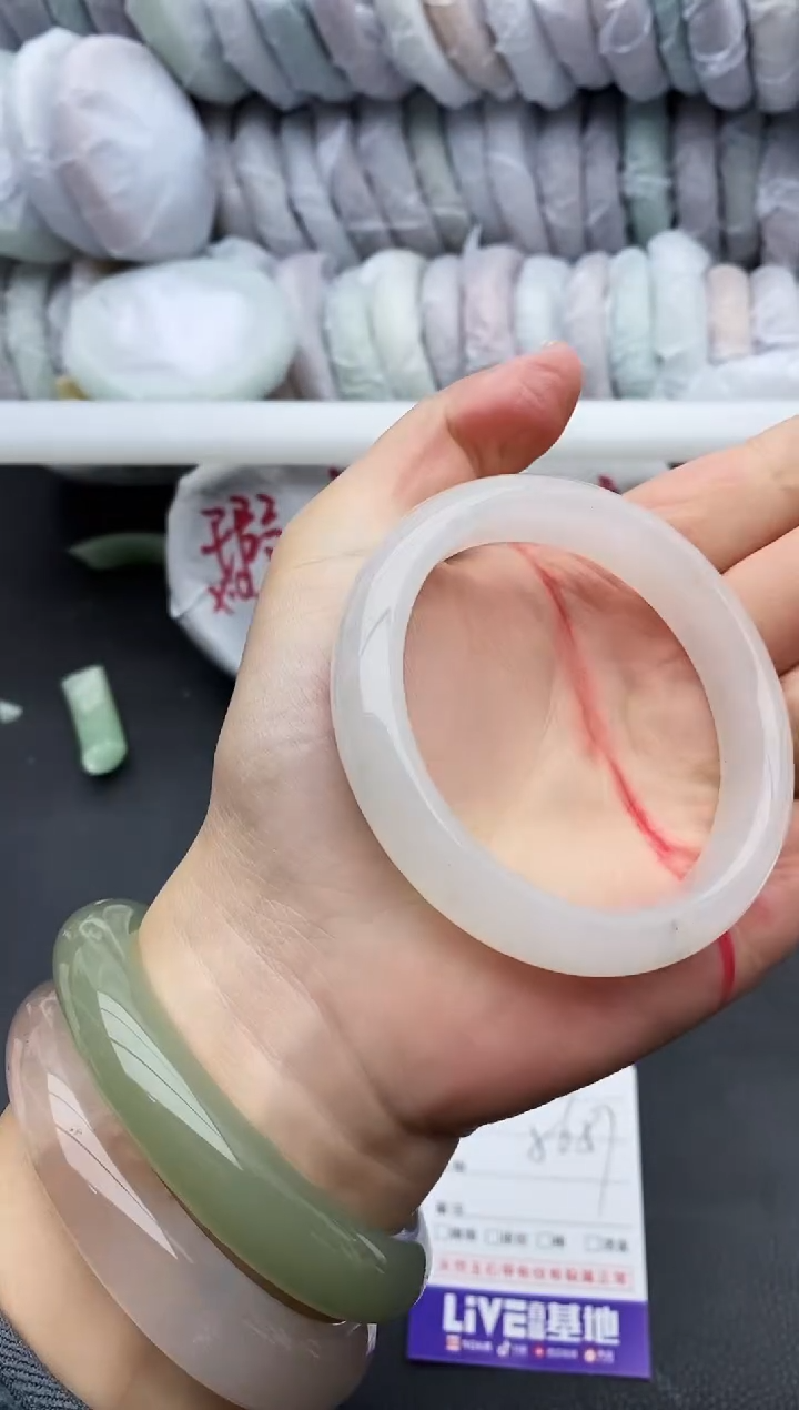 未镶嵌手镯石英质玉瑕疵185+56/57