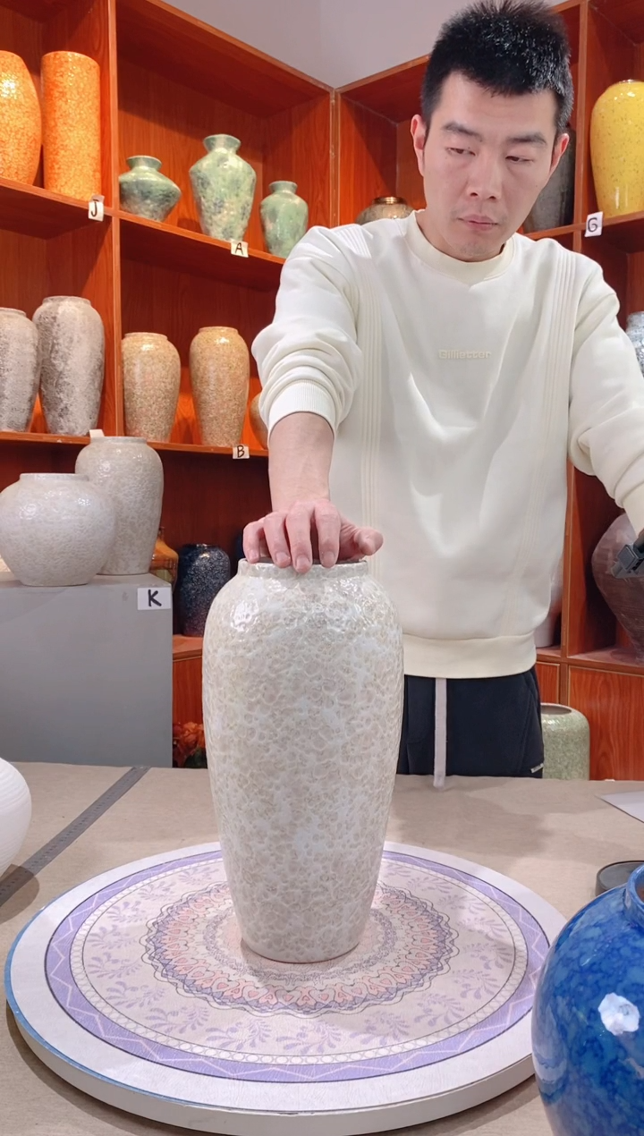 【闪购商品】瓶茶白 大号 陶瓷花瓶 无花