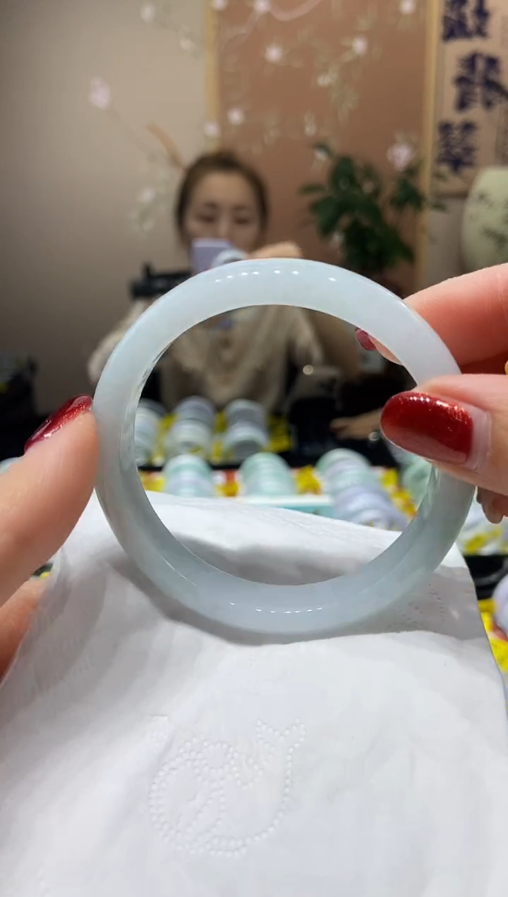 【闪购商品】翡翠手镯未镶嵌5859圈口