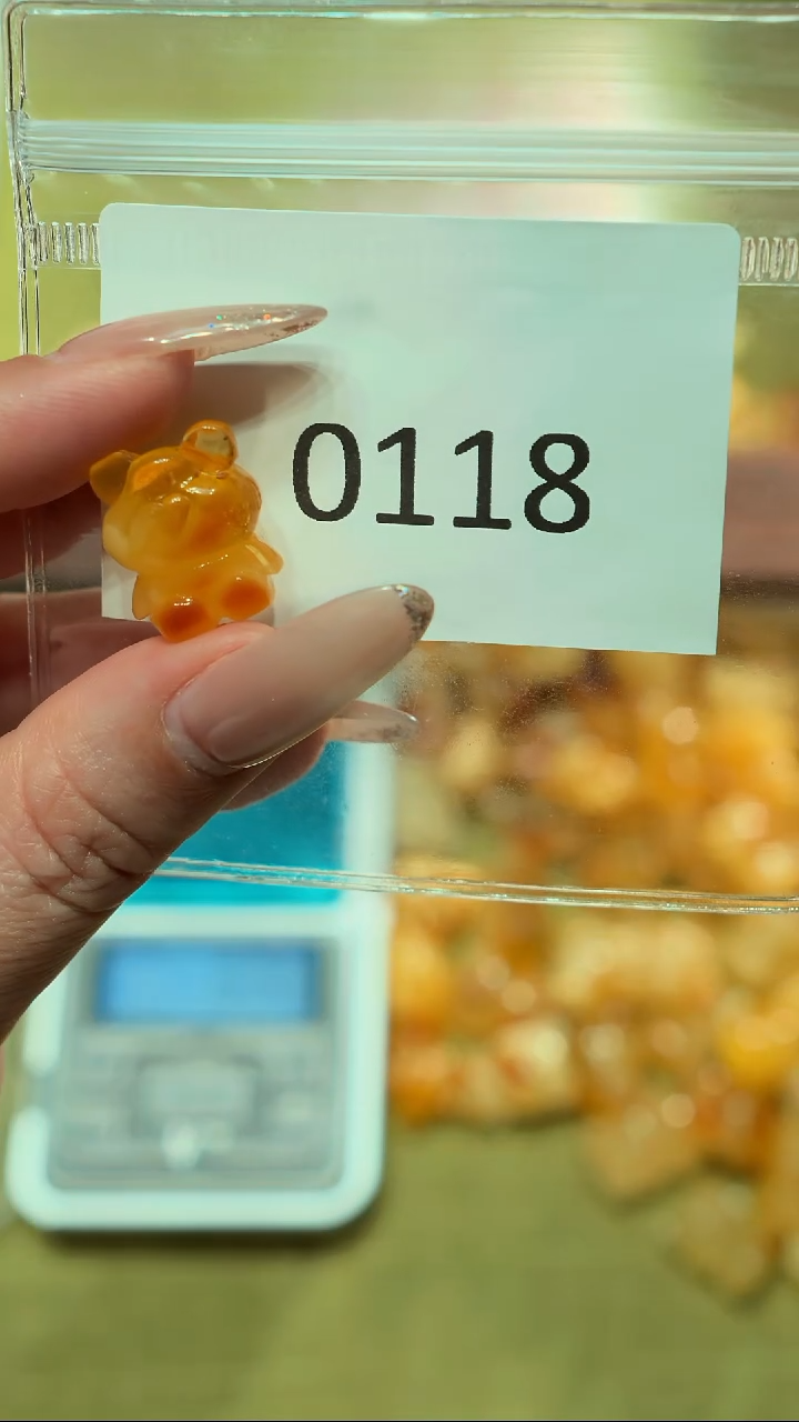 蜜蜡吊坠(不含链)未镶嵌【特价款】保真蜜蜡小熊打孔不退不换-0118