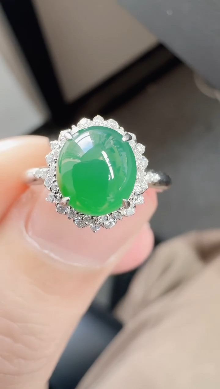 18K金镶嵌戒指翡翠寄售回流，不退不换