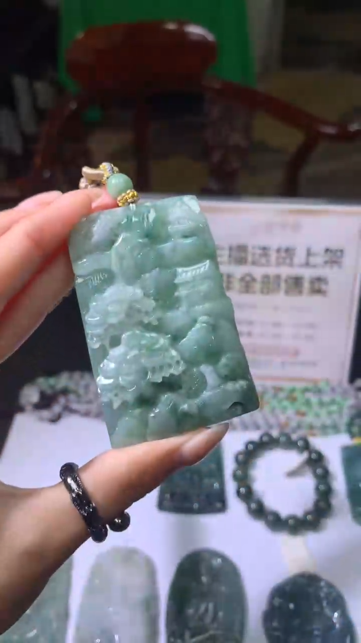 【闪购商品】定制翡翠未镶嵌不退不换CMH1件-A