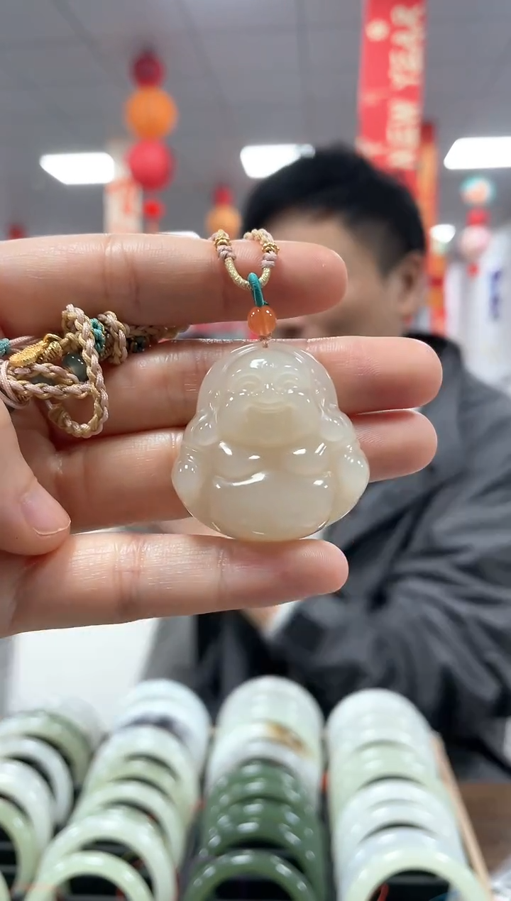 【闪购商品】和田玉颈饰未镶嵌藕粉佛公挂件一件