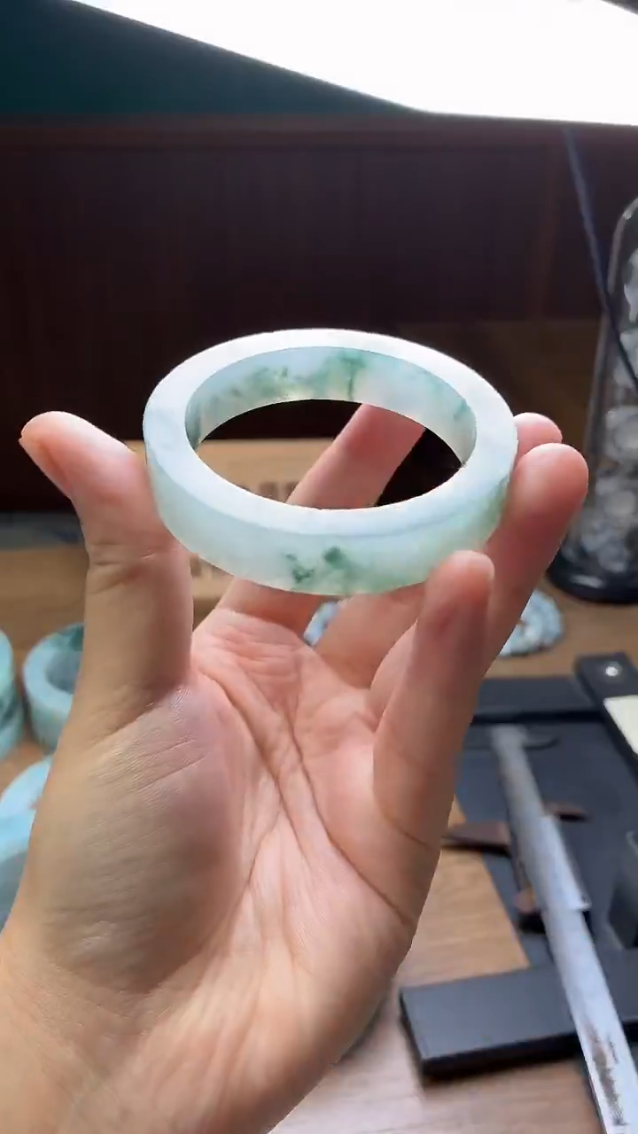 未镶嵌手镯定制翡翠辉*小定制