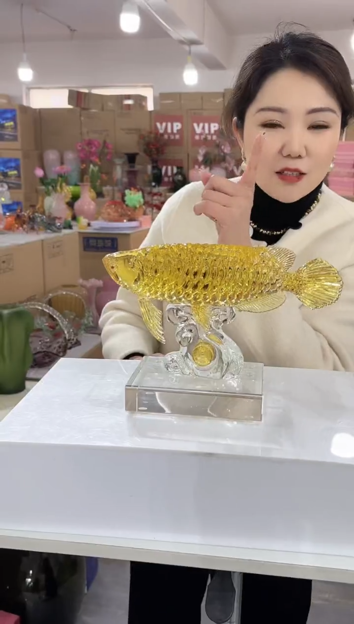 【闪购商品】琉璃泰新花器L-119晚