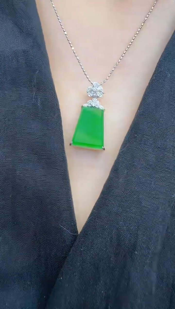 翡翠18K金镶嵌吊坠(不含链)多样性团购发一件