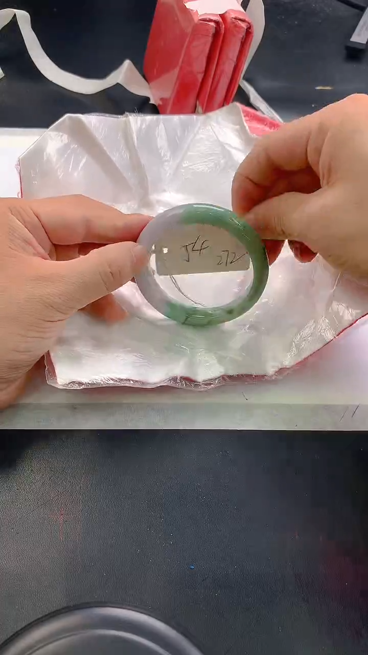 未镶嵌手镯翡翠272