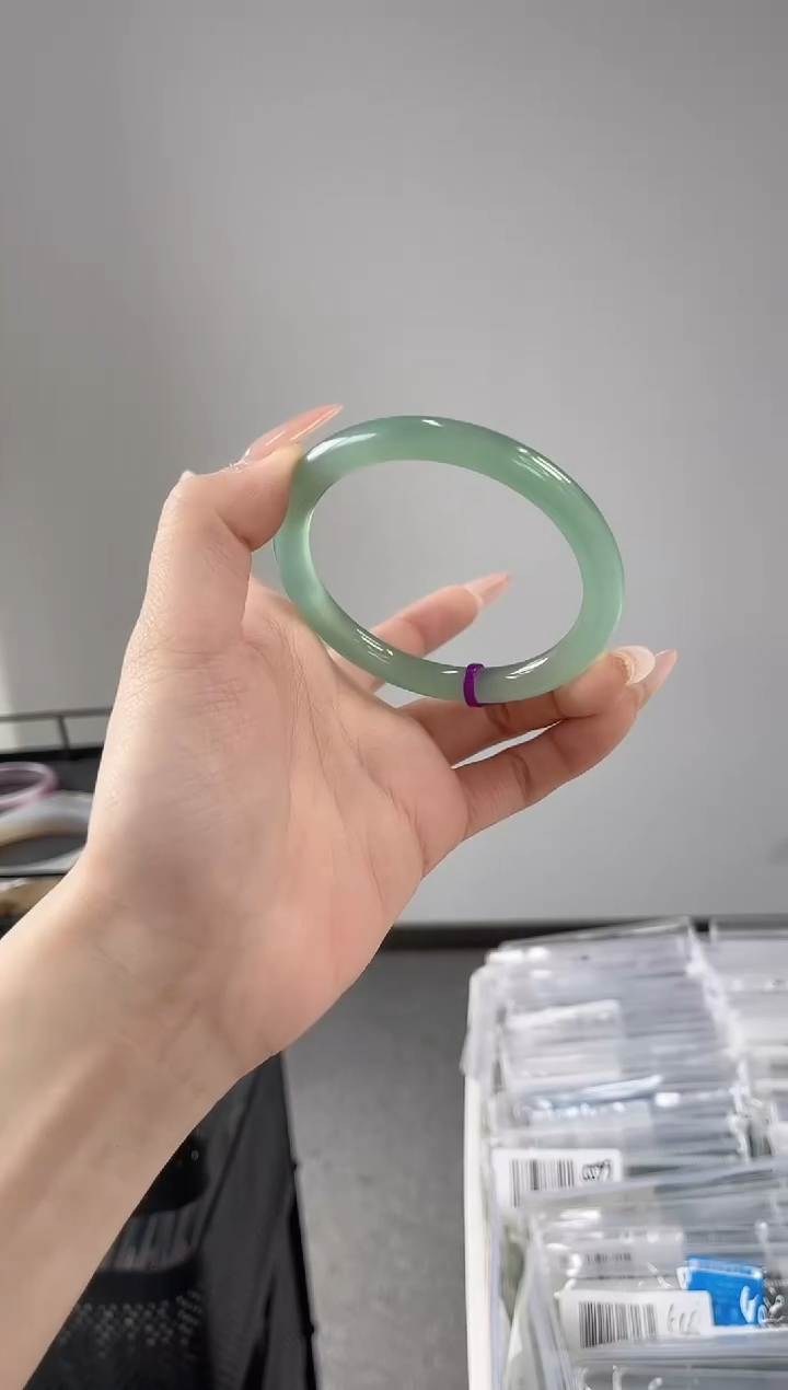 【闪购商品】玛瑙/玉髓手镯未镶嵌57-58圈