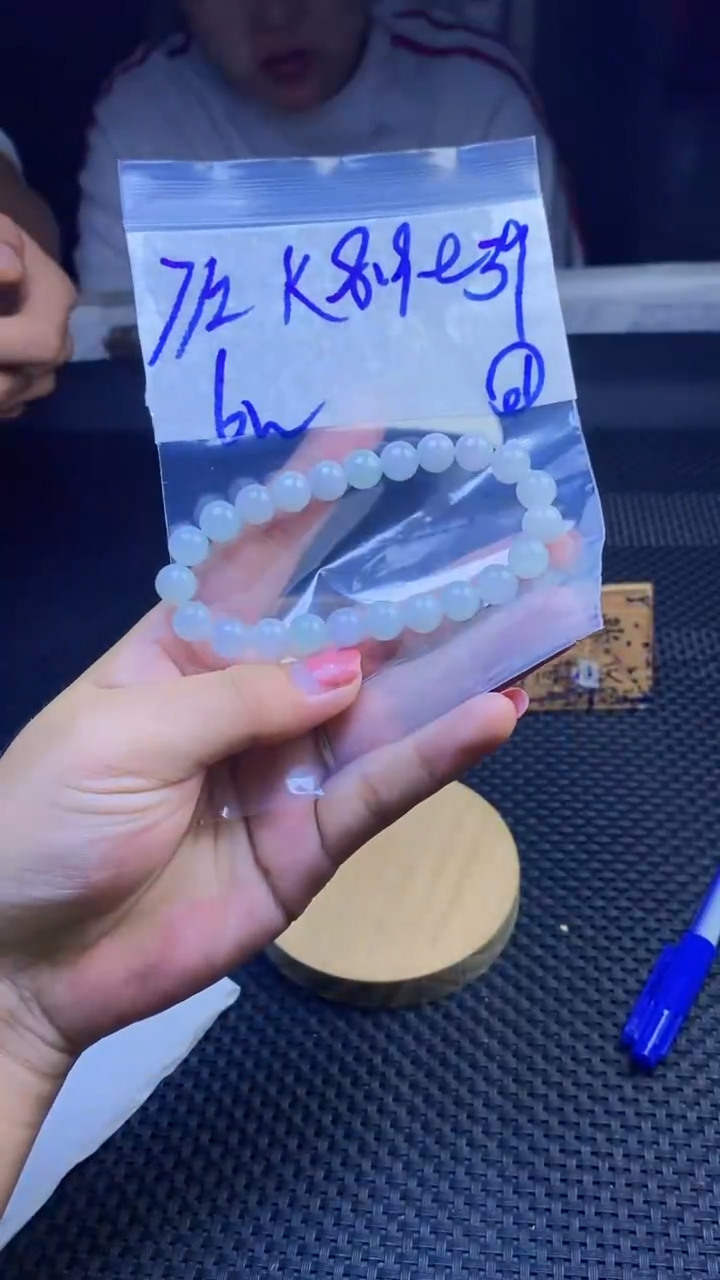 定制翡翠未镶嵌天然缅甸A货翡翠，多样性发货只发其一