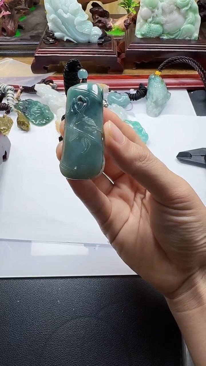 吊坠(不含链)未镶嵌翡翠1