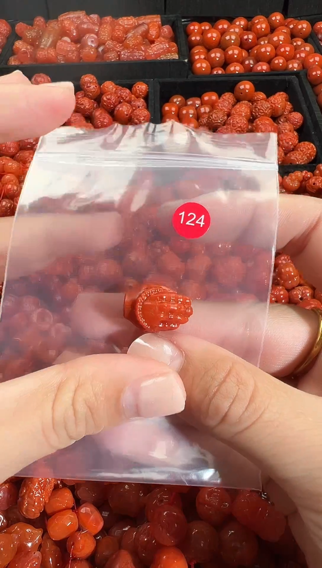 颈饰未镶嵌南红玛瑙1